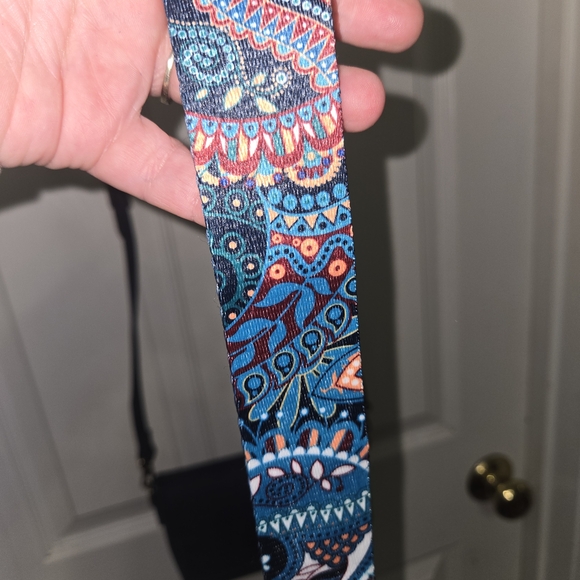 Portland Leather Beautiful Blue Metro Crossbody Bag - Picture 8 of 11